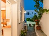 Three-Bedroom Apartment for 7-9