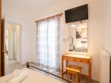 Three-Bedroom Apartment for 7-9