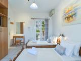 Three-Bedroom Apartment for 7-9